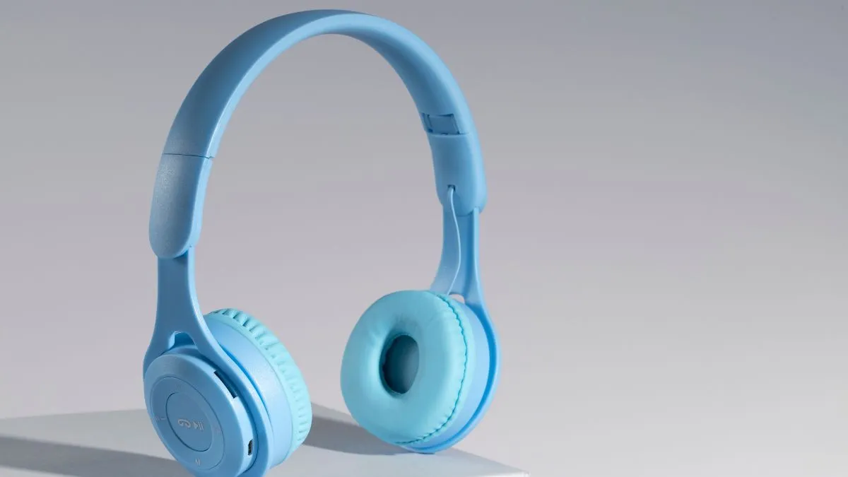 Headphone With Noise Cancellation