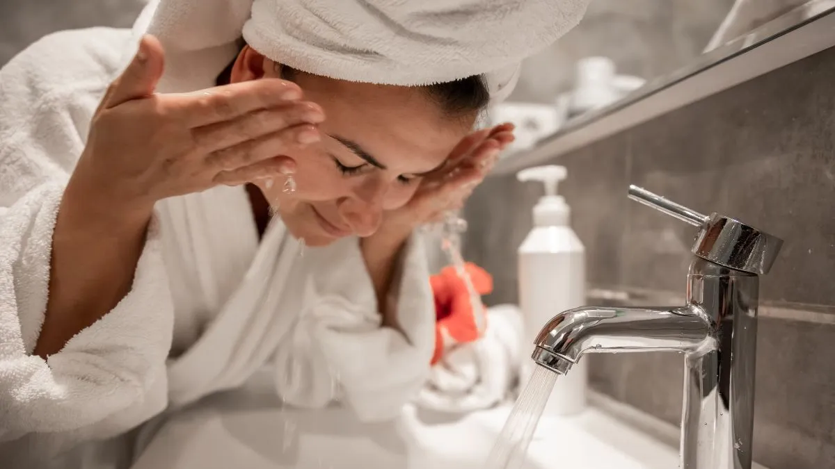 5 Best Salicylic Acid Face Washes in India for Acne-Free Skin