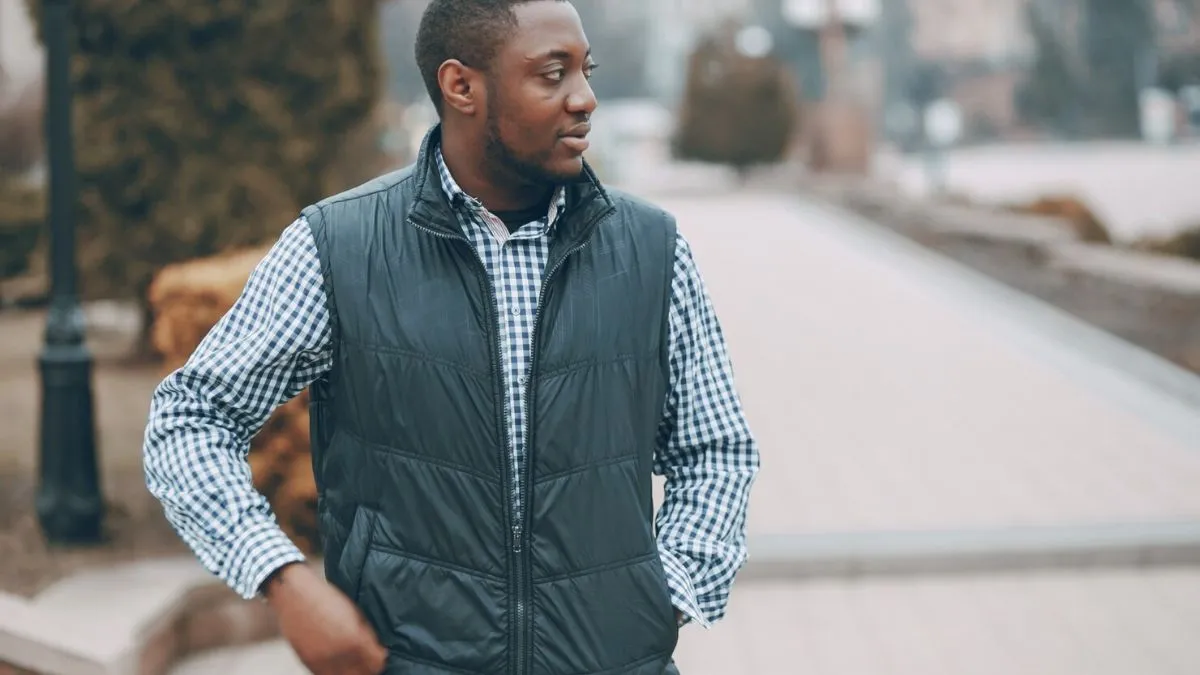 Sleeveless_Jacket_For_Men