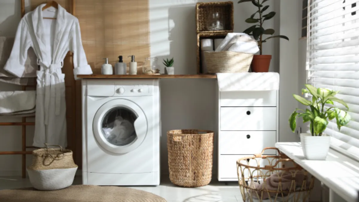 Front-Load Washing Machine That Operates Quietly