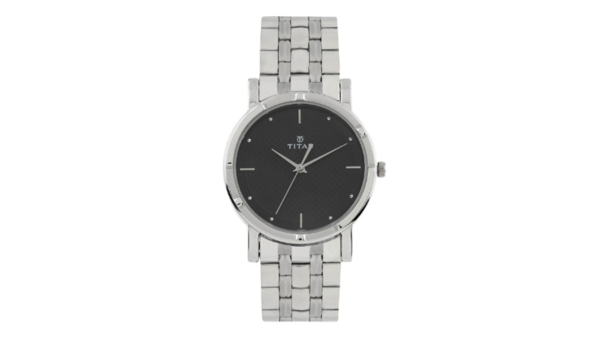 Titan Men Black Dial Watch 1639SM02